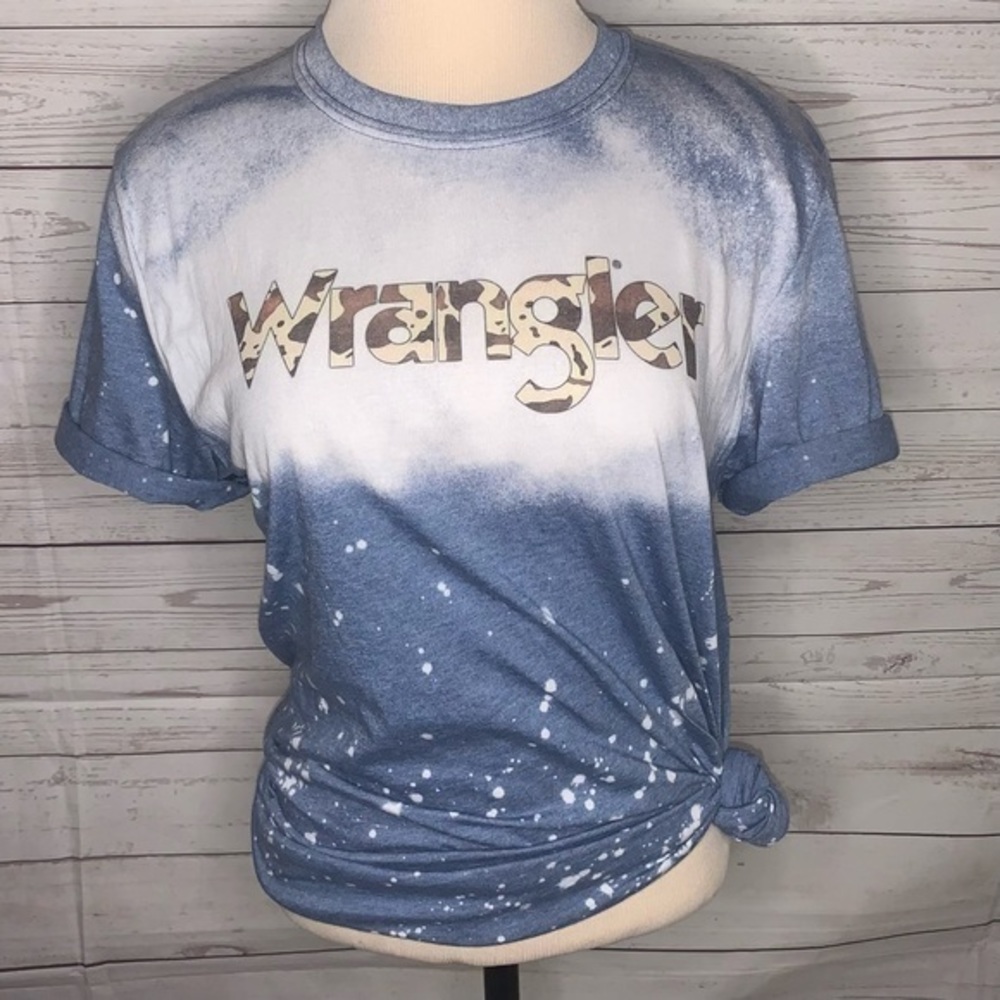 Wrangler bleached blue top new size large